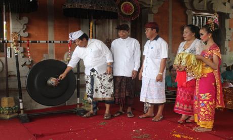 Pembukaan Usawa Dharma Gita di Br Sedana Mertha