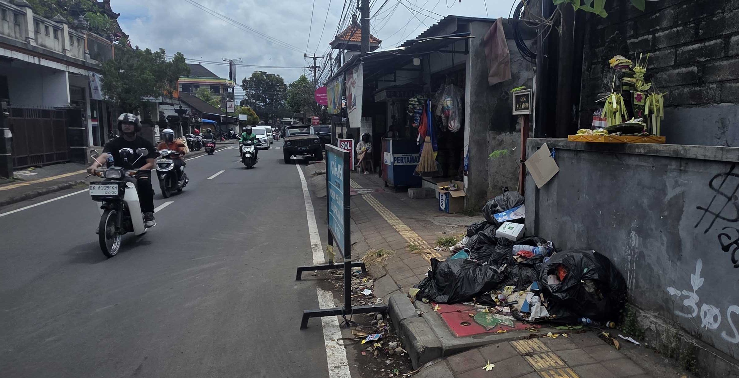 Atensi Pengaduan di Jl Ratna Gg Sahadewa